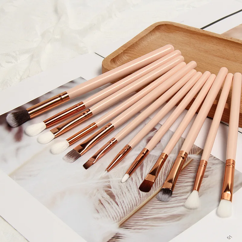 Ensemble de pinceaux de maquillage violets, 12 pièces, fond de teint, poudre, Blush, ombre à paupières, lèvres, outils de mélange pour femmes débutantes