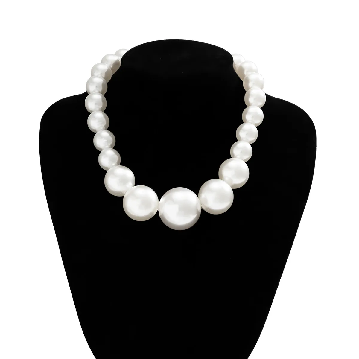 Exaggerated Fashion Big Imitation Pearl Choker Necklace for Women Wedding Bridal Temperament Bead Maxi Chain Christmas Jewelry image 3