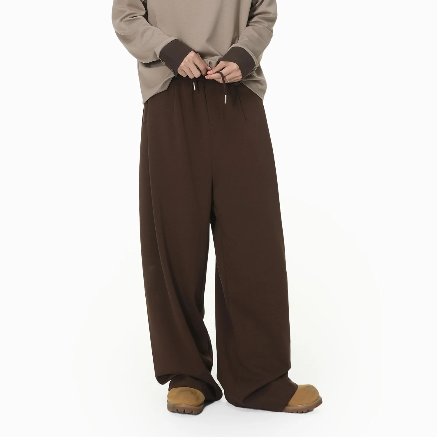

2026 Spring and Summer New Simple Solid Color Versatile Elastic Waist Tethered Straight Wide Leg Casual Sports Trousers Men