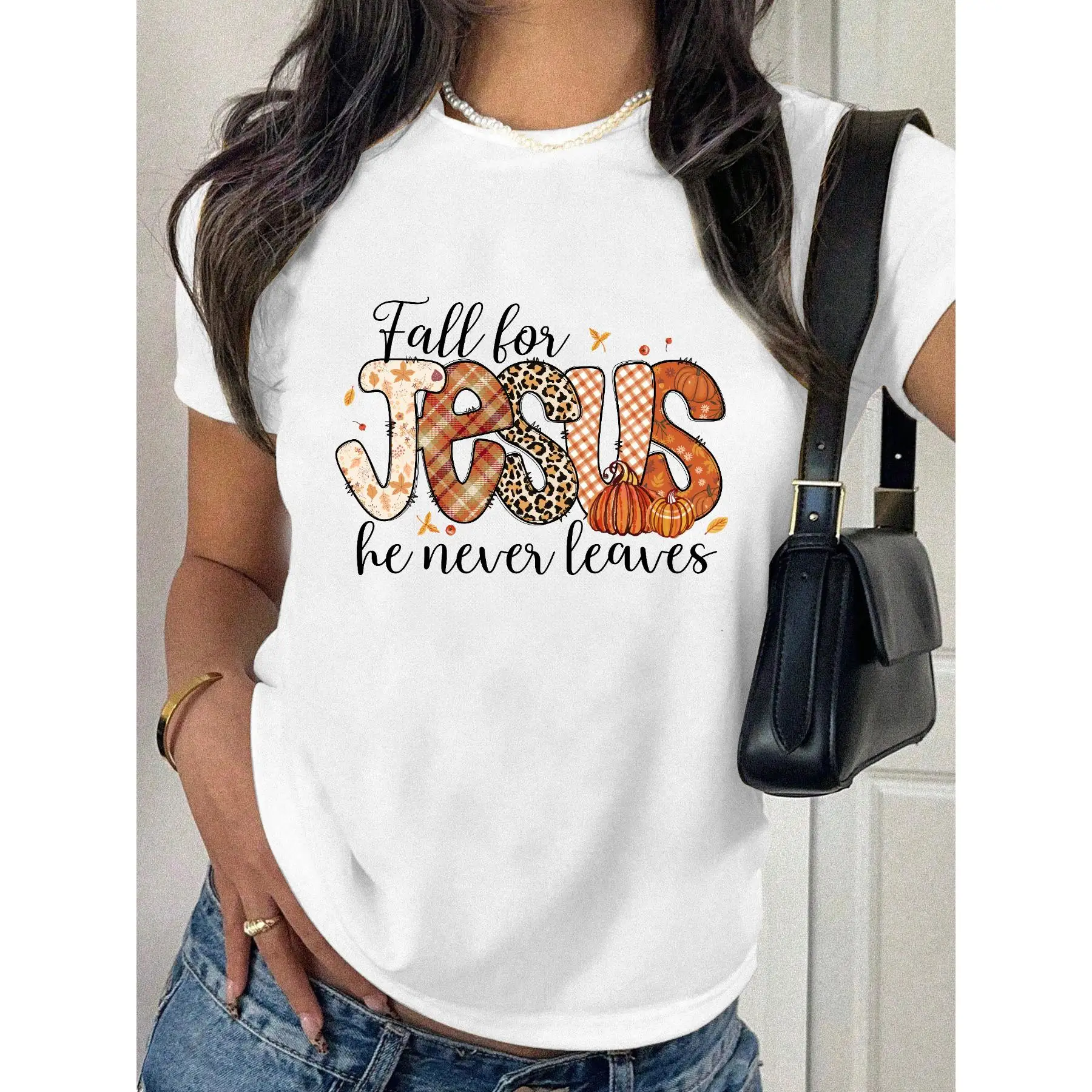 

Fall for Jesus T-shirt Women Funny Christian Graphic Tee Autumn Religious Shirt for Thanksgiving