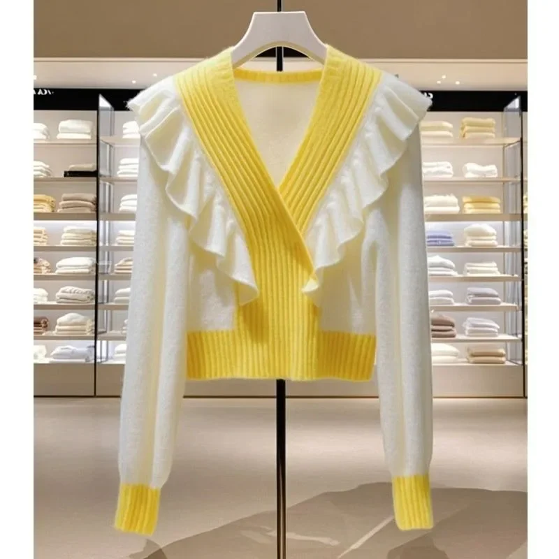 2024 Autumn New Fashion Temperament Fungus Edge Soft Contrasting Color Knitted Sweater Pullover Inner Wear Long Sleeve Top