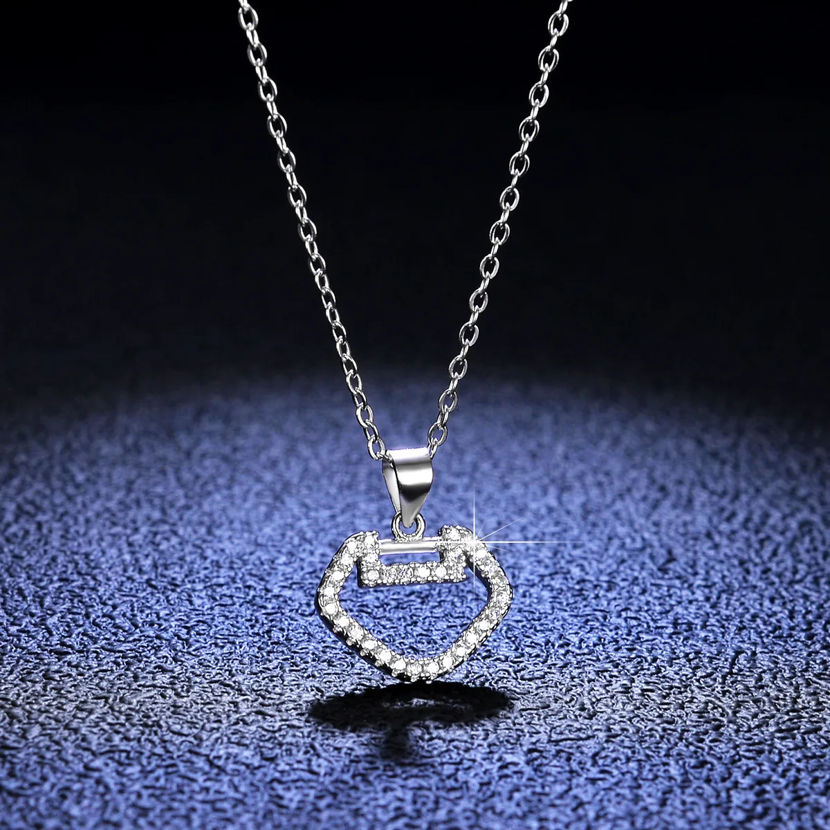 S925 sterling silver pendant Forbidden City Fu Longevity Lock Mozambique Diamond Necklace Silver Pendant Women's Chinese Style