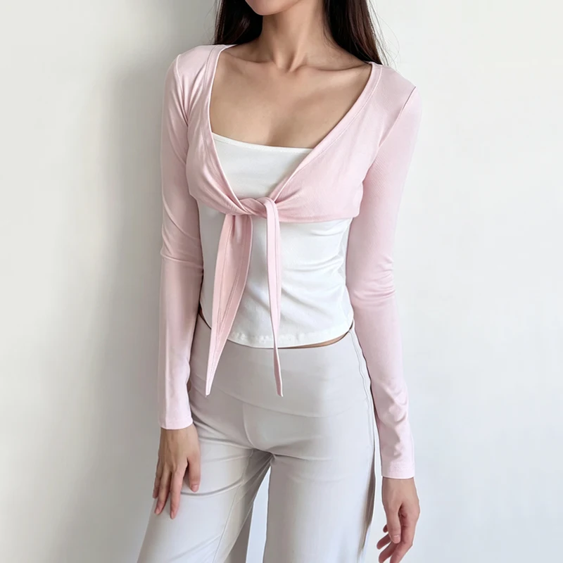 Fall New Arrival Women's Unique Design Fake Two‑Piece Contrast Color Long Sleeve T‑Shirt, Slim Fit Top with Front Chest Kno