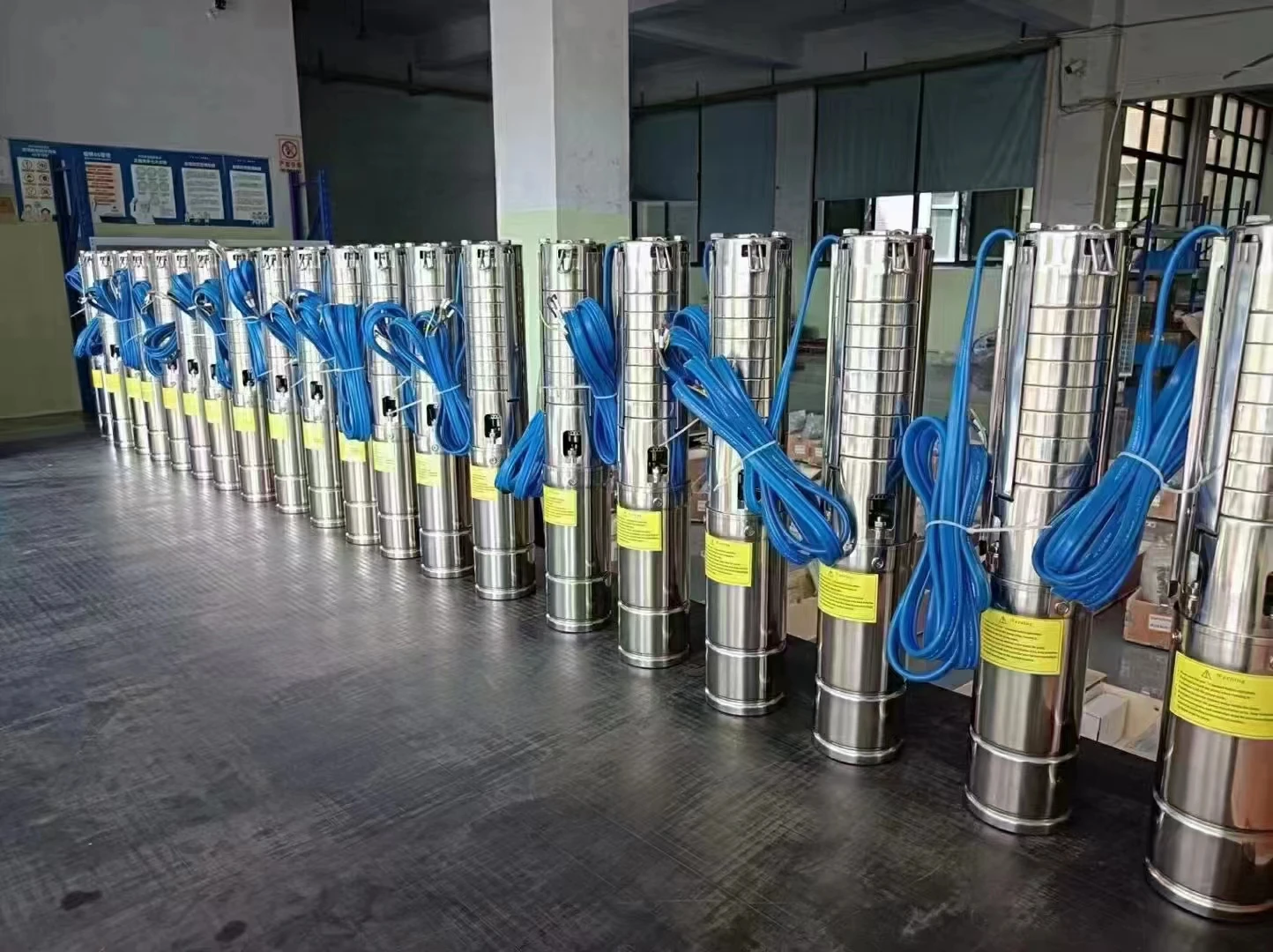 مضخة تيار مستمر كهربائية عالية الجهد متعددة المراحل للري الزراعة الصلب 0.5HP مضخة الآبار العميقة الغاطسة بالطاقة الشمسية م #6