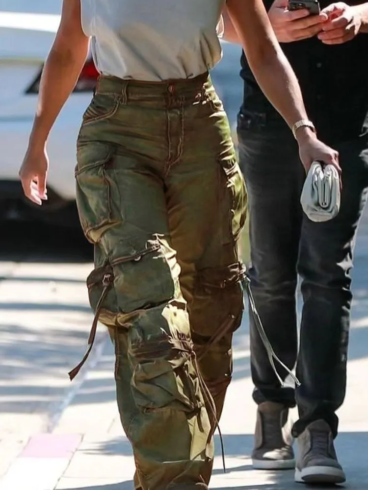 Bolsillos de retazos de estilo TWOTWINSTYLE, pantalones de carga casuales para mujer, botones de cintura alta empalmados, pantalones de pierna ancha