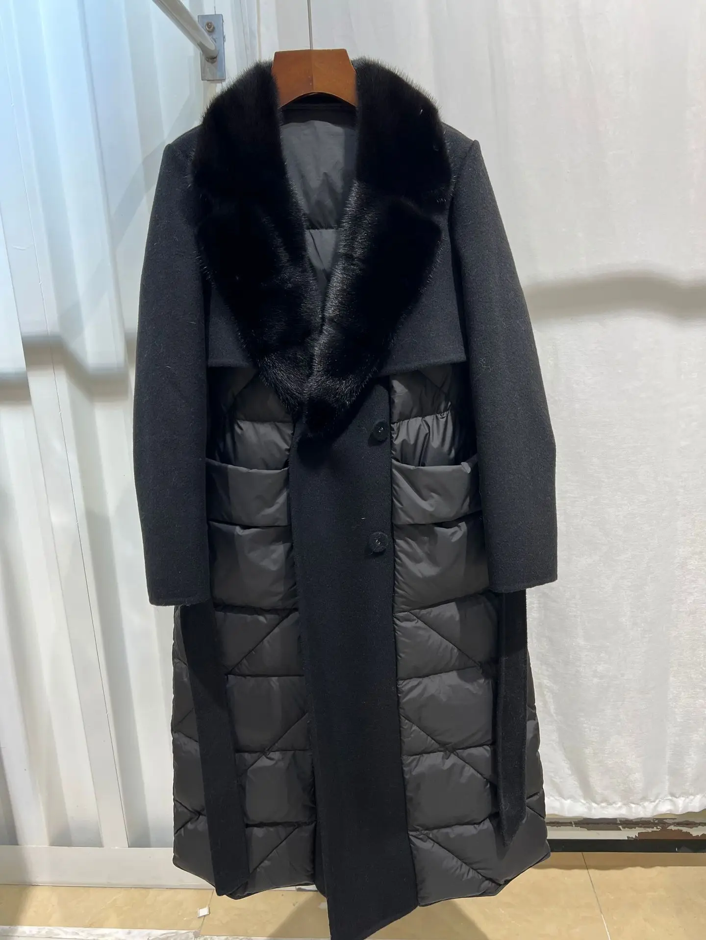 2025年婦人服高級ミンクファー襟付きロングダウンジャケット秋冬新作1104