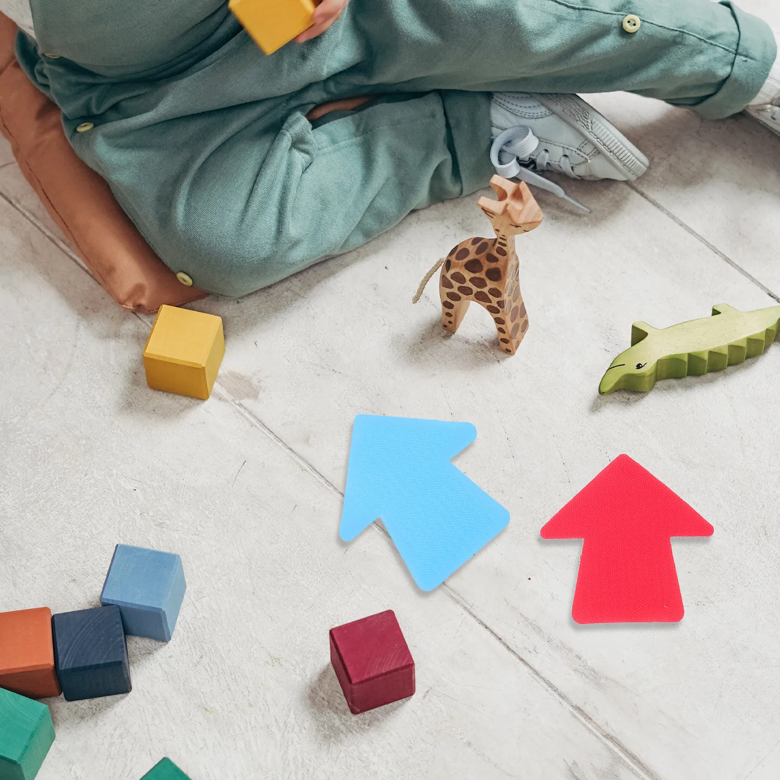 

20 шт. ярких нескользящих маркеров-стрелок для ковровых покрытий, для обучения, занятий в классе, спортзале, тенниса, баскетбола, для разметки пола