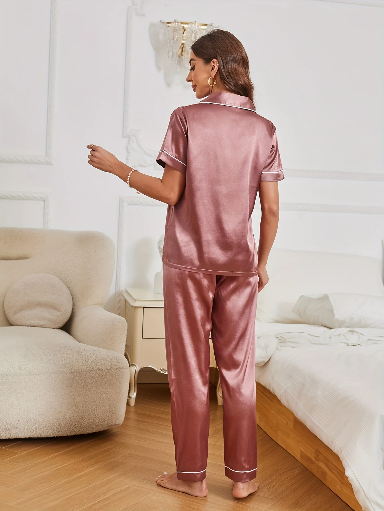 Pyjama-Set aus Satin mit Herz-Stickerei, lässig, kurzärmelig, Knopfleiste, Reverskragen, Oberteil und Hose, Damen-Nachtwäsche – Detail 28