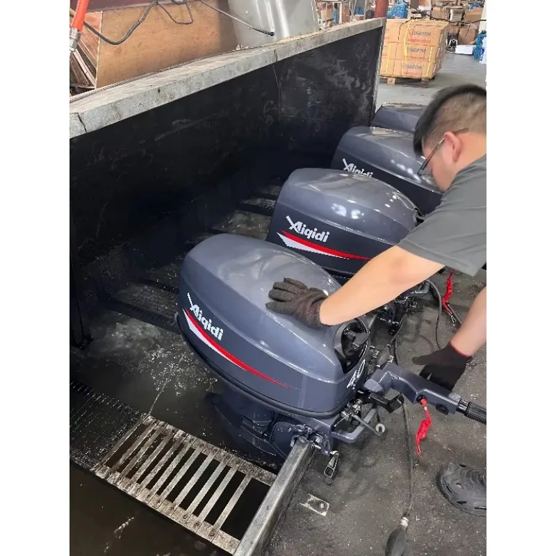Corrosion-Resistant Optional Power Tilt Boat Engine for Recreational Boating