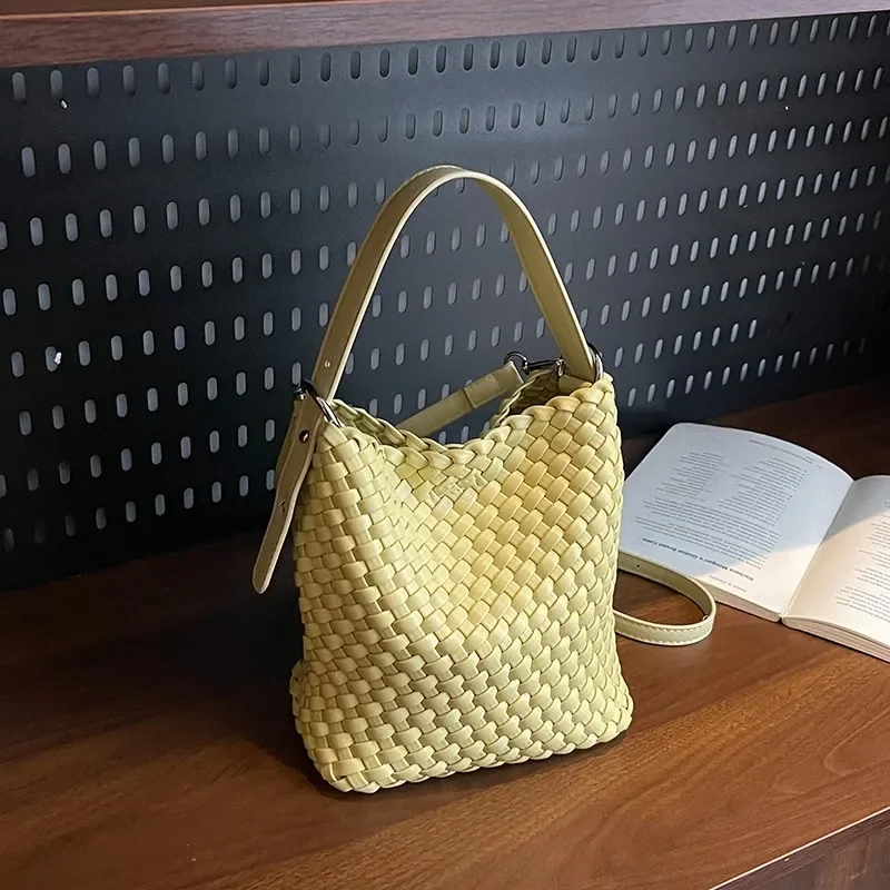 

Classic Women's Leather Crossbody Bag Designer Shoulder Handbag Elegant Ladies Tote Luxury Purse