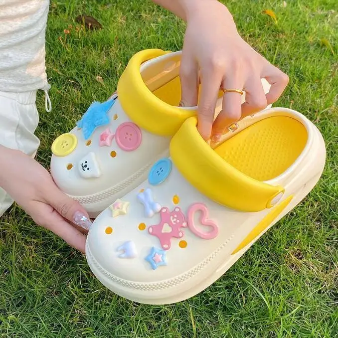 

2025 Summer Women Sandals Platform Sweet Decoration Garden Shoes Beach Sandals Non-Slip EVA Slippers Comfortable Home Shoes