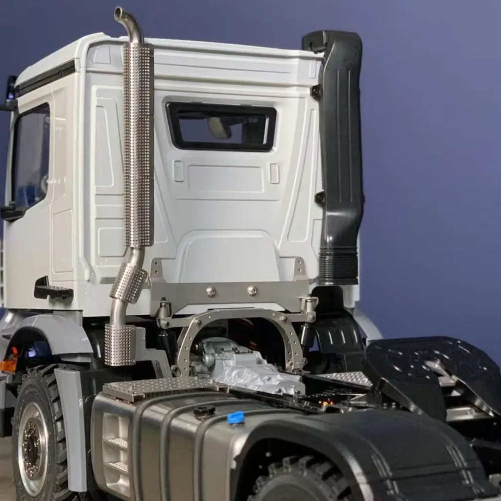 

Игрушка 1/14 4×4 RC Трактор Грузовик BZ L44 Модель сельскохозяйственной машины с дистанционным управлением Последовательный указатель поворота Замок оси 3-скоростная коробка передач ST8 Радио