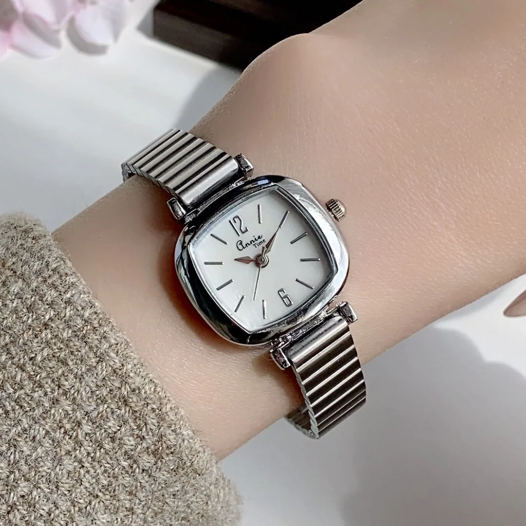 ساعات سيدات الأعمال أزياء أنيقة فضية ووتش للنساء حزام الصلب الأصلي بسيط كوارتز ساعة اليد السيدات reloj