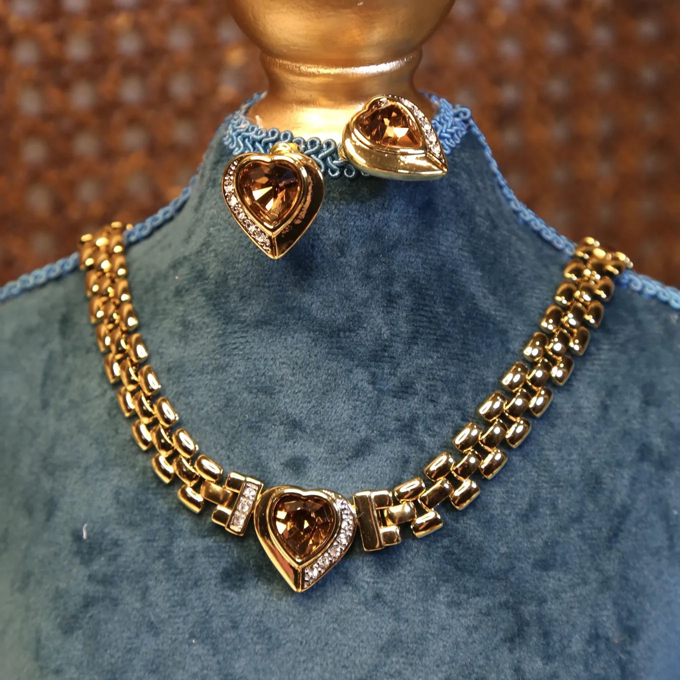 

Vintage Heart Rhinestone Chain Short Necklace Collarbone Chain Earrings Stud Earrings advanced jjejwelry set