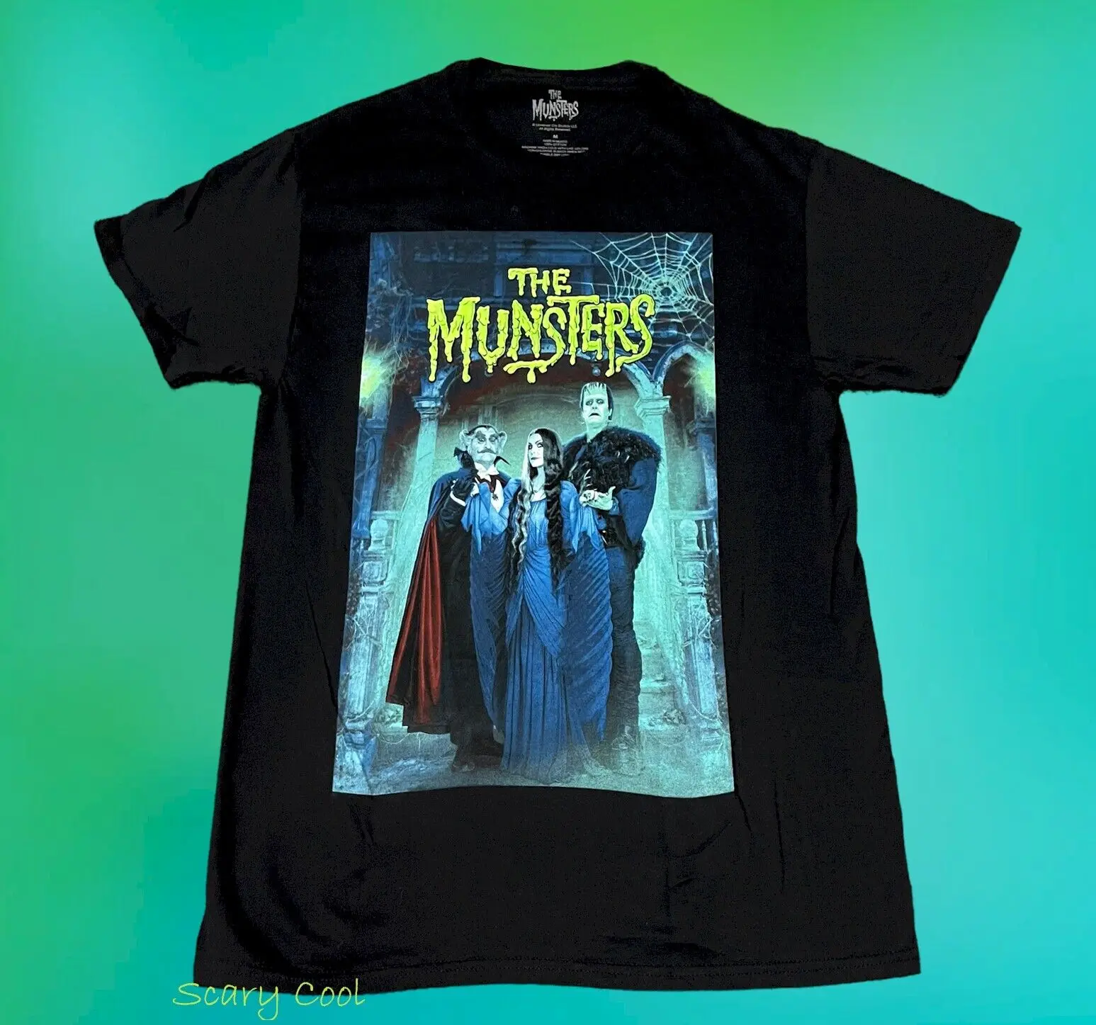 New The Munsters CBS 1964 Cast Black Koach Poster Mens Vintage T-Shirt