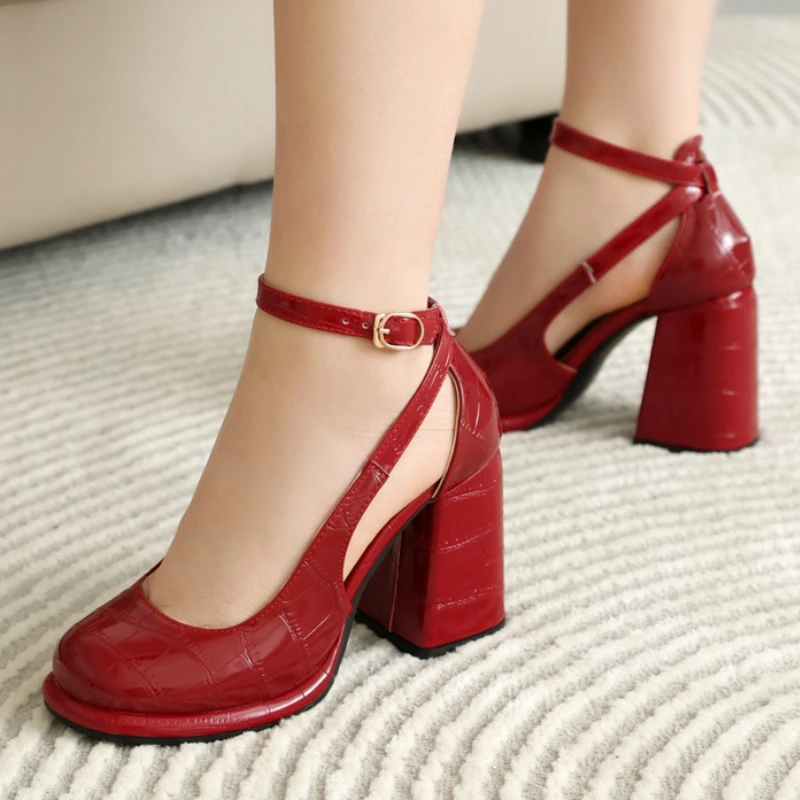 Sandalias de tacón alto con punta cerrada para mujer, zapatos de verano, zapatos de tacón con correa en el tobillo, elegantes, negros, desnudos, para fiesta y boda, marca