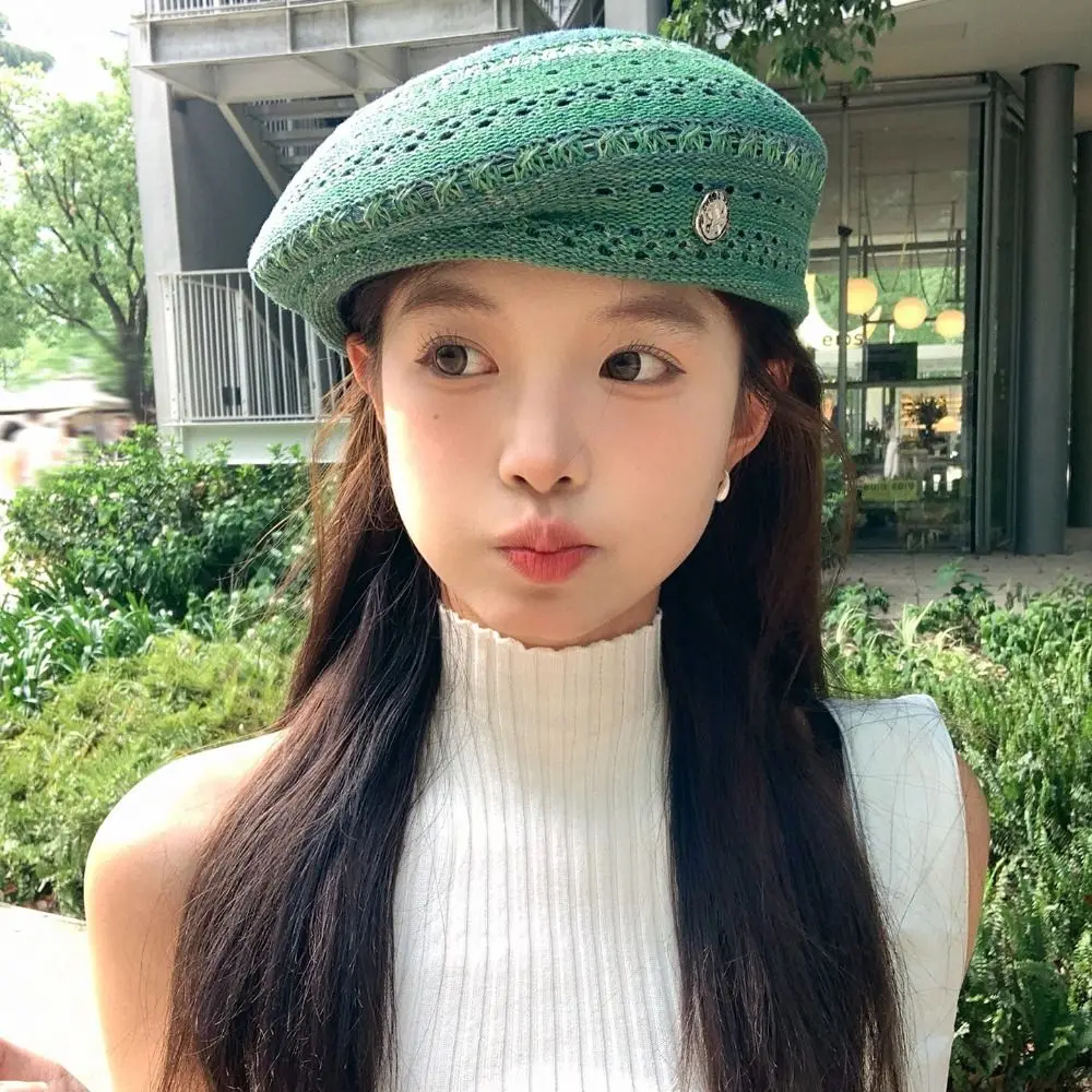 Japanese Style Hollowed Out Beret Hat Vintage Thin Weave Painter Hat Fresh Color Fashionable Crochet Knitted Cap Holiday