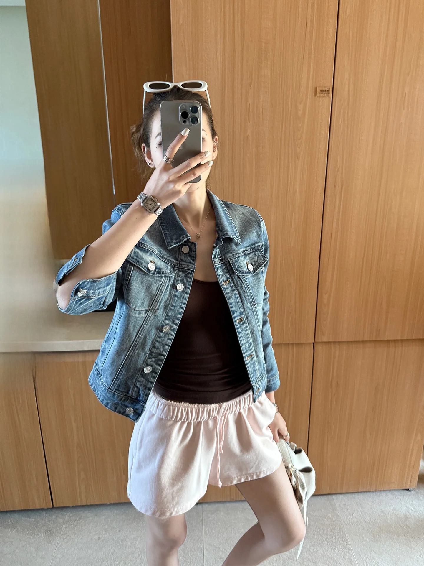 

Женская джинсовая куртка Xzichic в стиле ретро с воротником-рубашкой, цветными блоками и клетчатым узором, новая модель, из смесового хлопка, с длинными рукавами, повседневный топ