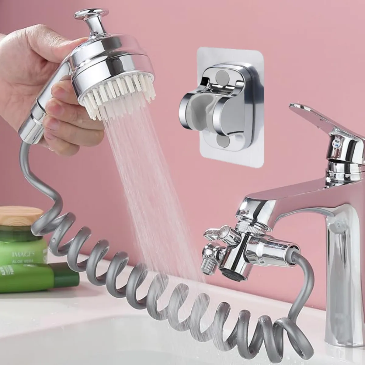 

Washbasin hand shower set, with external hand shower head and hose, suitable for shampooing, pet showering, and bathroom use.