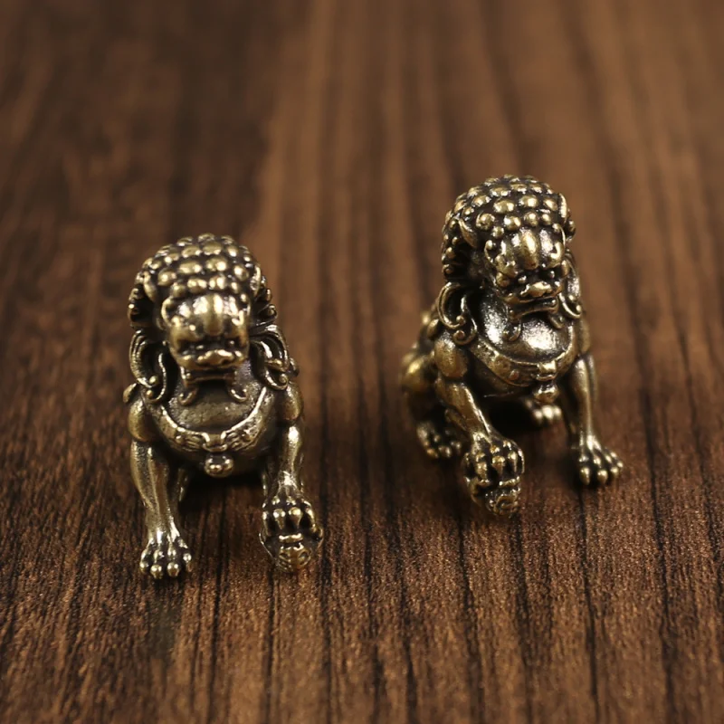 

A Pair of Creative Brass Tea Table Lion Figurines Tea Pet Ornaments Copperware Copper Products Hydrangea Lion Pure Copper Orname