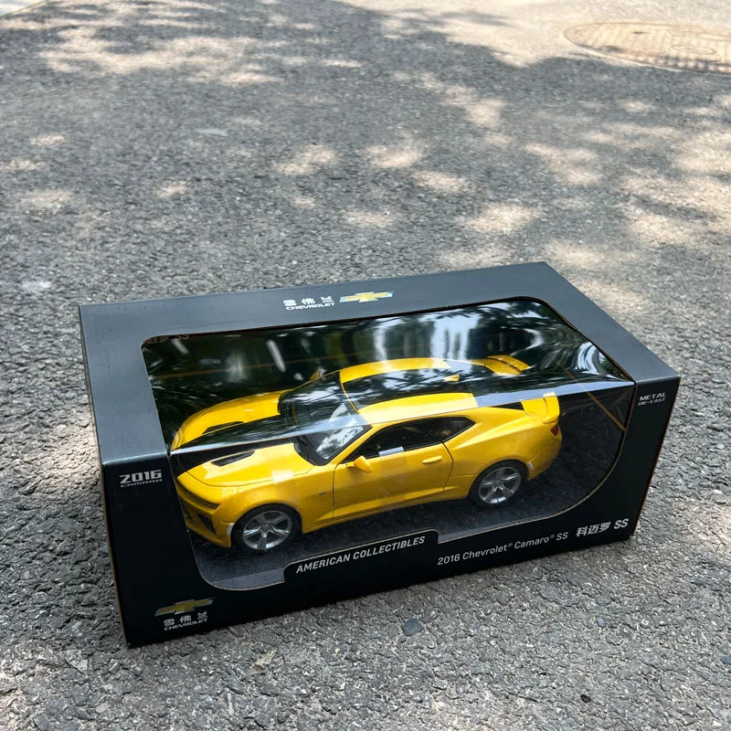 1:18 Original Scale Model,GM Chevrolet 2016 Camaro RS,Diecast Model for Collection and Display