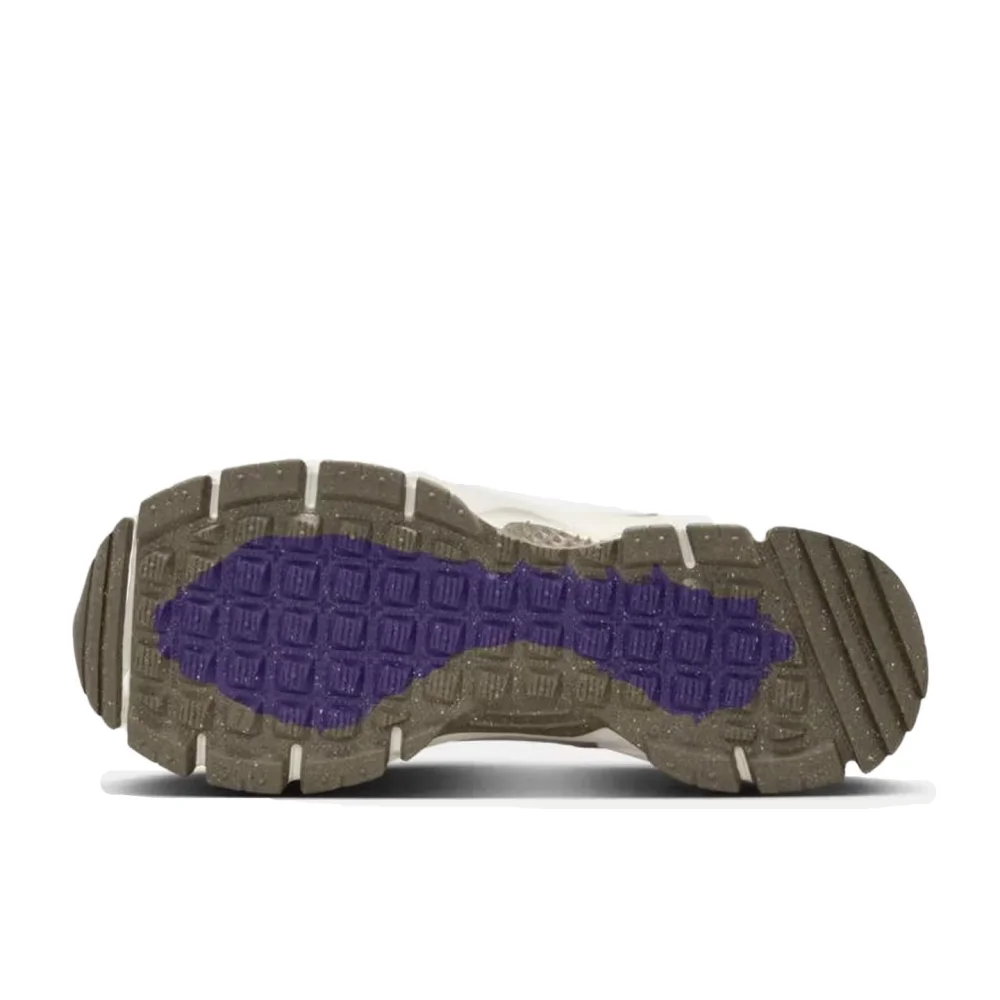 Nike ZOOM VOMERO ROAM Soft, Supportive, Stable, Lightweight, Breathable, and Versatile Running Shoes for Women – BrownHQ2181-006