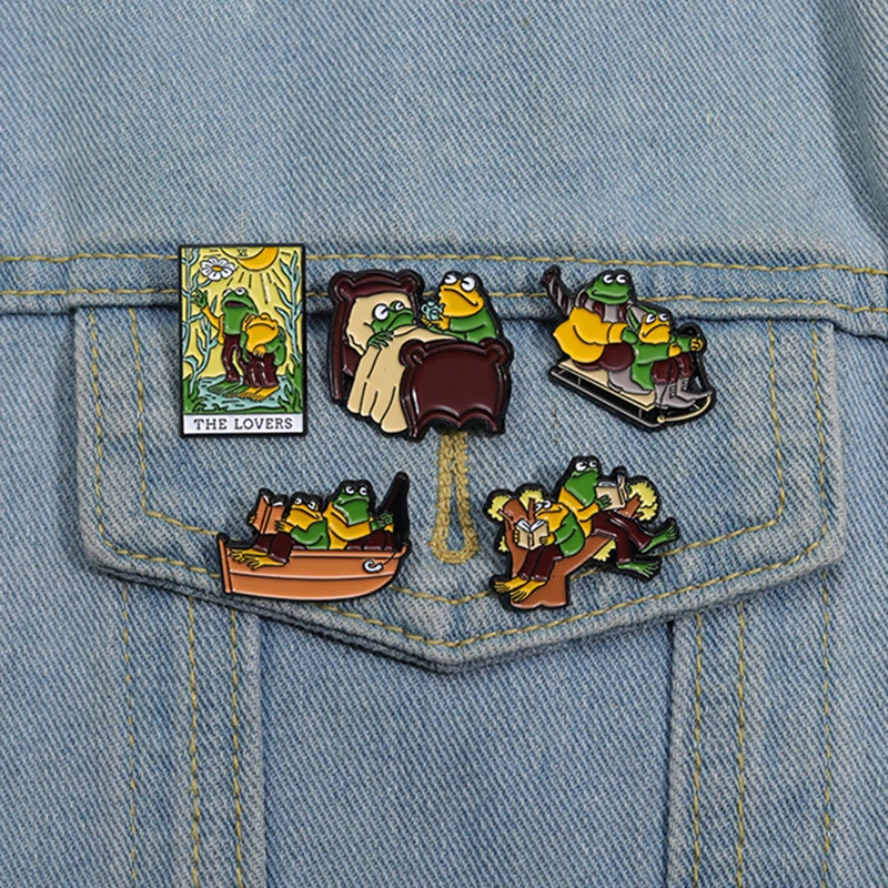 Frogs And Toads Enamel Pins Custom THE LOVERS Travel Brooches Lapel Badges Animal Jewelry Gift for Friends