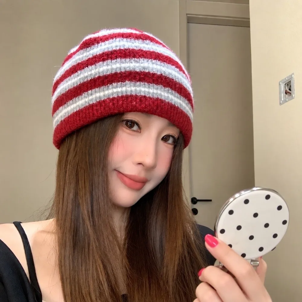 Polyester Stripe Knitted Beanie Hat 56-58cm Size Face Slimming Warm Winter Beanie Earflap One Size Soft Cold Proof Hat Student