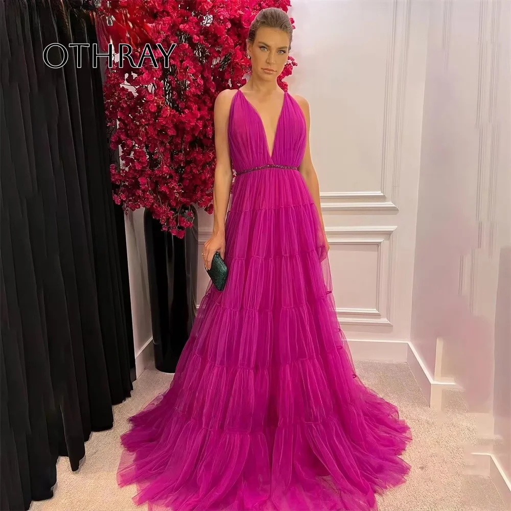 

Classic Fuchsia Tulle Prom Dresses With Train Long Halter V-Neck Saudi Formal Party Gowns A-Line Open Back Vestidos de noche