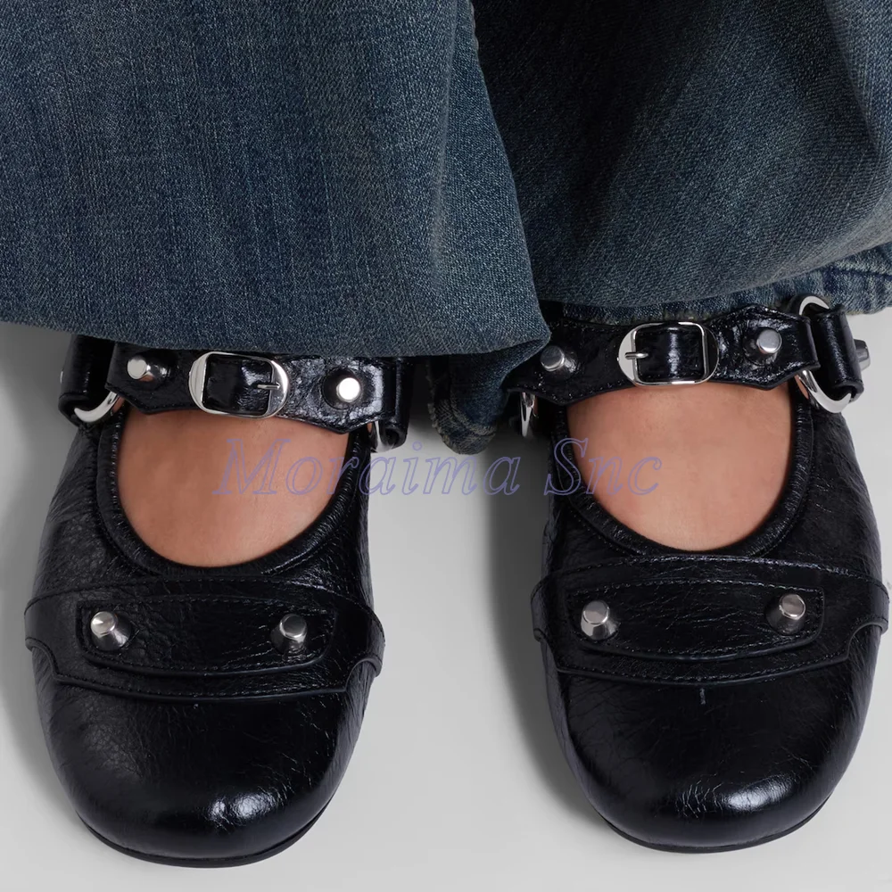 

Studded Ankle Buckle Strap Mary Janes Flats for Women Round Toe Black Crinkled Leather Edgy Punk‑Goth Ballet Shoes Street Style