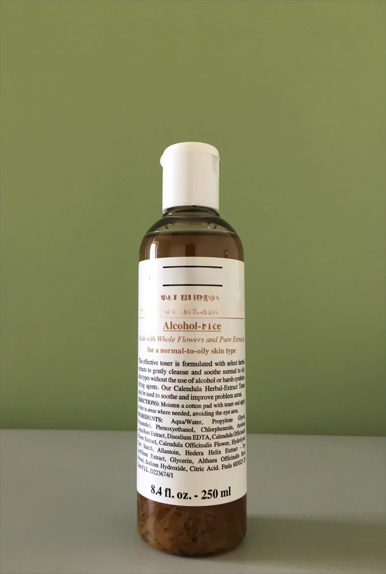 

Clean and Balanced Revitalizing Skin Conditioning Very Gentle Toner 250ml