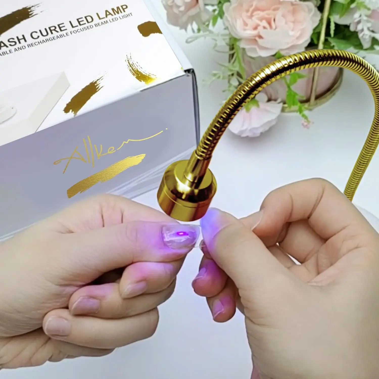 ضوء فلاش كور للأشعة فوق البنفسجية - مصباح أظافر LED معقوفة لتلميع الجل - لاسلكي، لاسلكي، قابل لإعادة الشحن (3 وات - ذهبي)