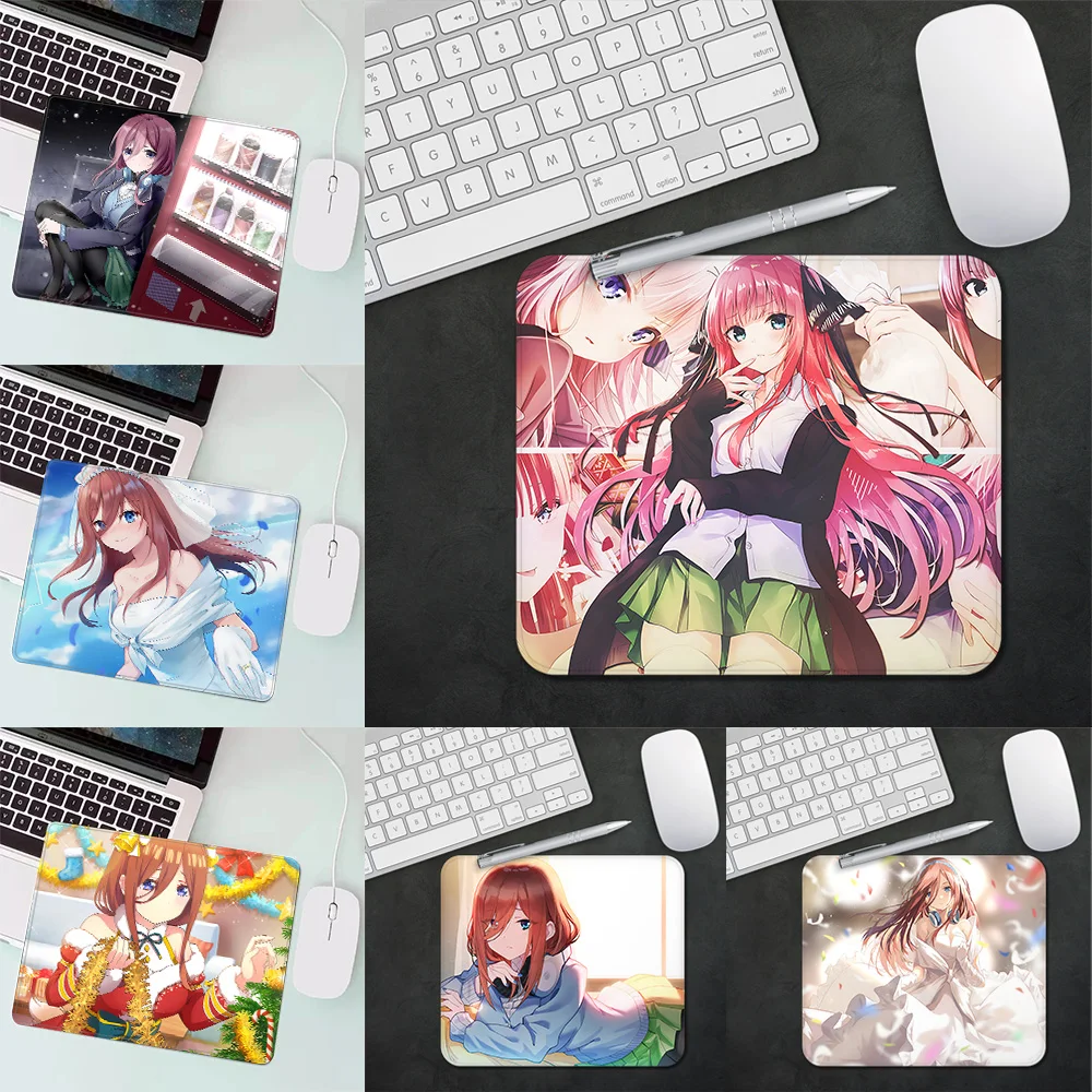 Nakano miku Anime Gaming Mouse Pad XS Small Mousepad For PC Gamer Desktop Decoration Office Mouse Mat Deskmat Rug