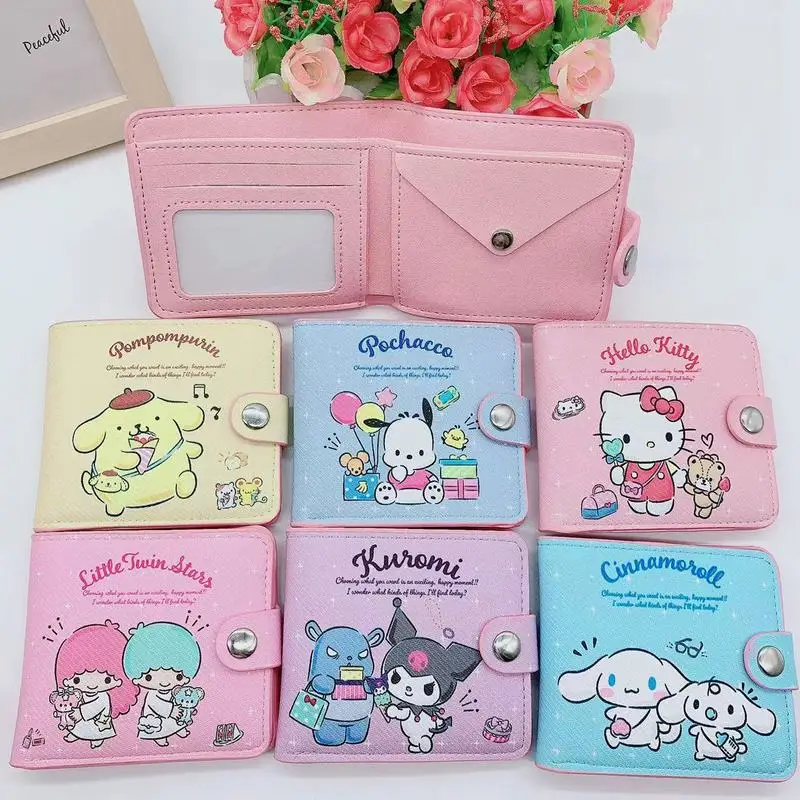 Sanrio การ์ตูนสร้างสรรค์ Pu กระเป๋าสตางค์พับสั้น Hellokitty Kuromi พร้อมกระเป๋าสตางค์ตรวจสอบเหรียญกระเป๋าใส่บัตรกระเป๋าสตางค์กระเป๋าสตางค์ปุ่ม