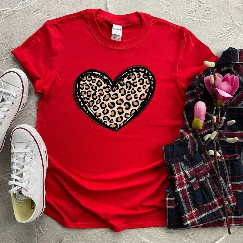 Leopard Love Heart Print Women T Shirt Fashion Valentine's Day Graphic Tops Short Sleeve Tees Casual Aesthetic Female Clothing