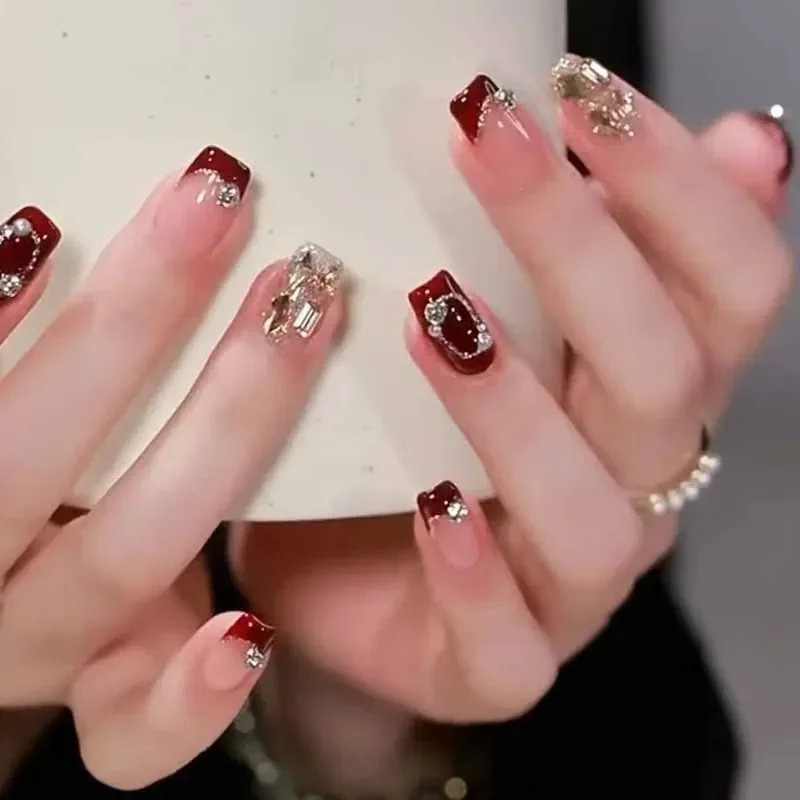 10 Pcs Handmade Women Fashion New Style Press On Nails Ins Style Trend Butterfly Knot Tulip Flowers Short Nail Art Nail Plate