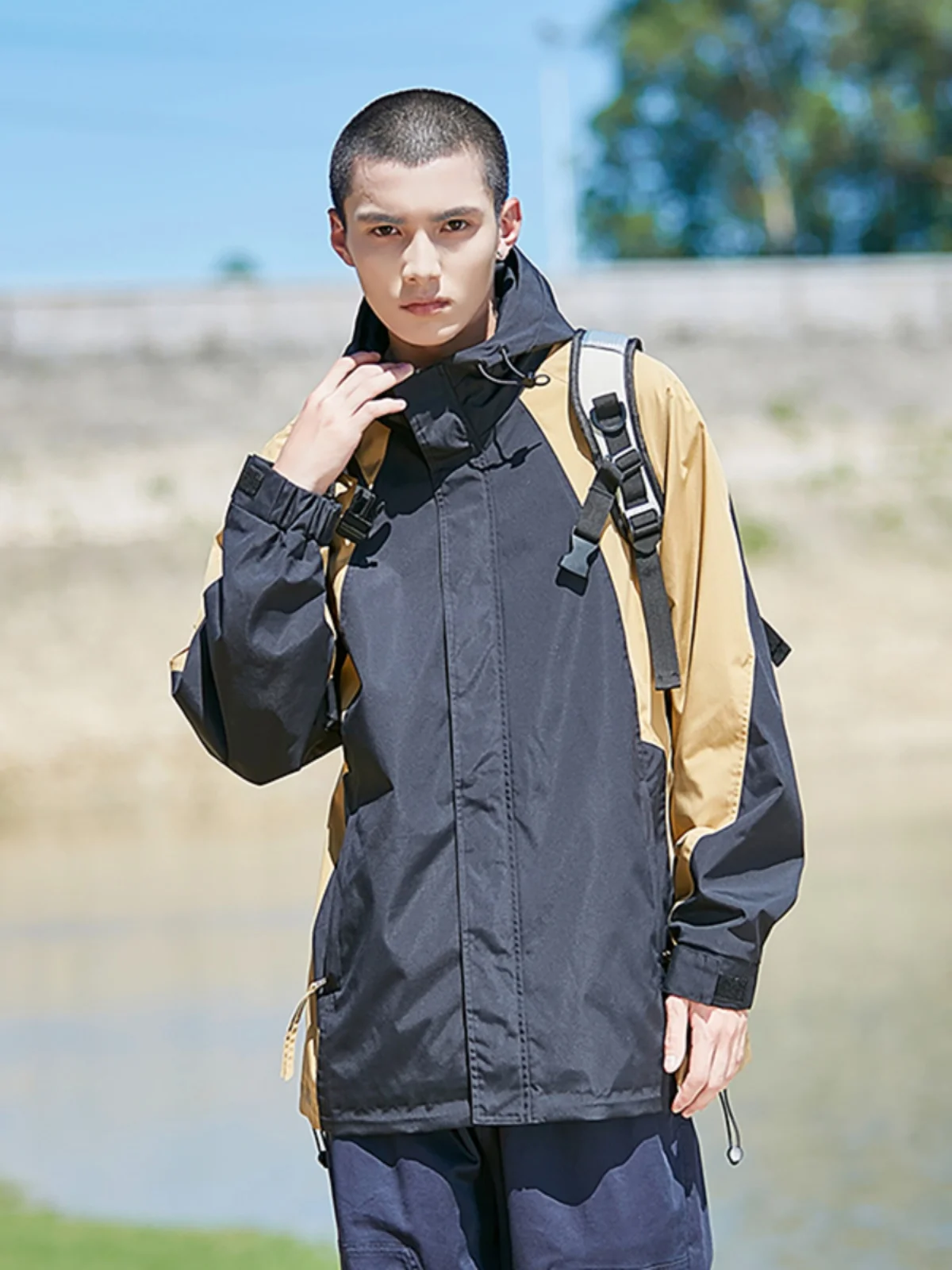 

Spring Autumn New Men's Loose Casual Outdoor Windproof Jaet Fake Two-Piece Suiting Polyester Fiber Long Sve Zipper Closure