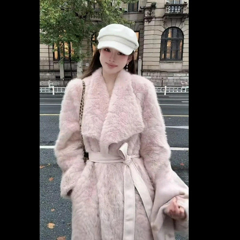 

Fashionable Niche Design Sense Thick Ladylike Jacket for Women New Autumn/winter 2026 Collection Features Large Lapel Long Coat