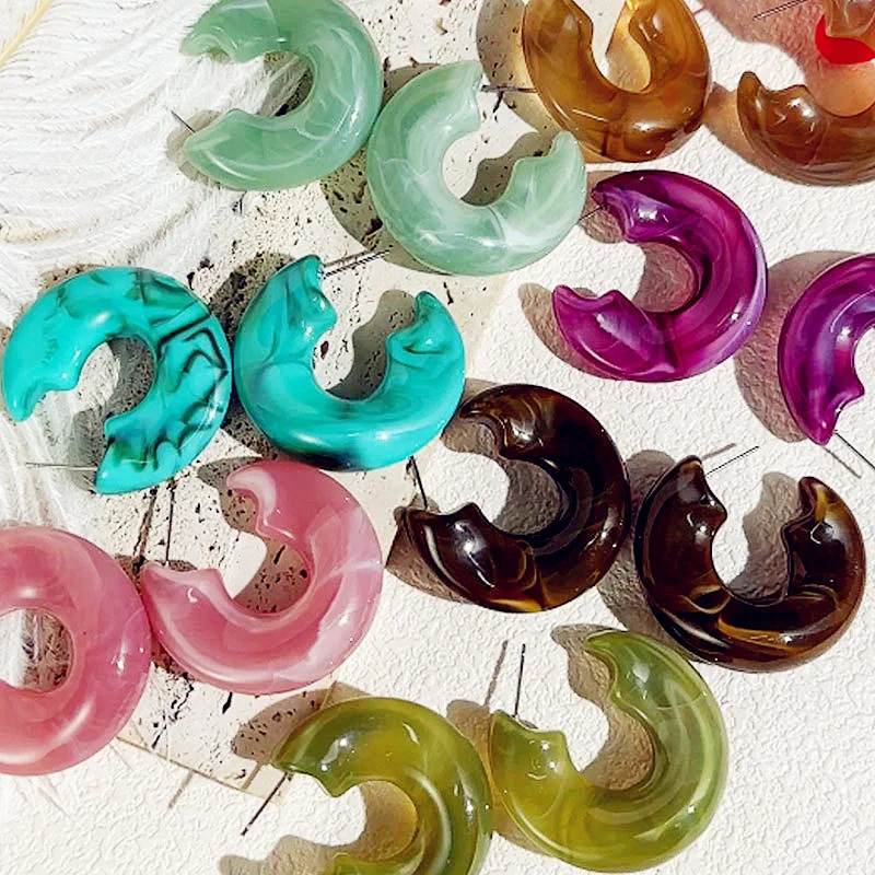 FishSheep Trendy Big Acrylic Irregular C Shape Hoop Earrings for Women Simple Geometric Circle Drop Earring Female Jewelry Gifts