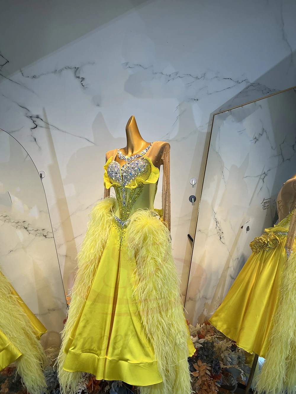 Sukienka do tańca latynoamerykańskiego dla dorosłych i dzieci, zdobiona kamieniami AB, ekskluzywna, szyta na miarę, z długim rękawem, pluszowa spódnica, profesjonalna odzież tango dla kobiet.