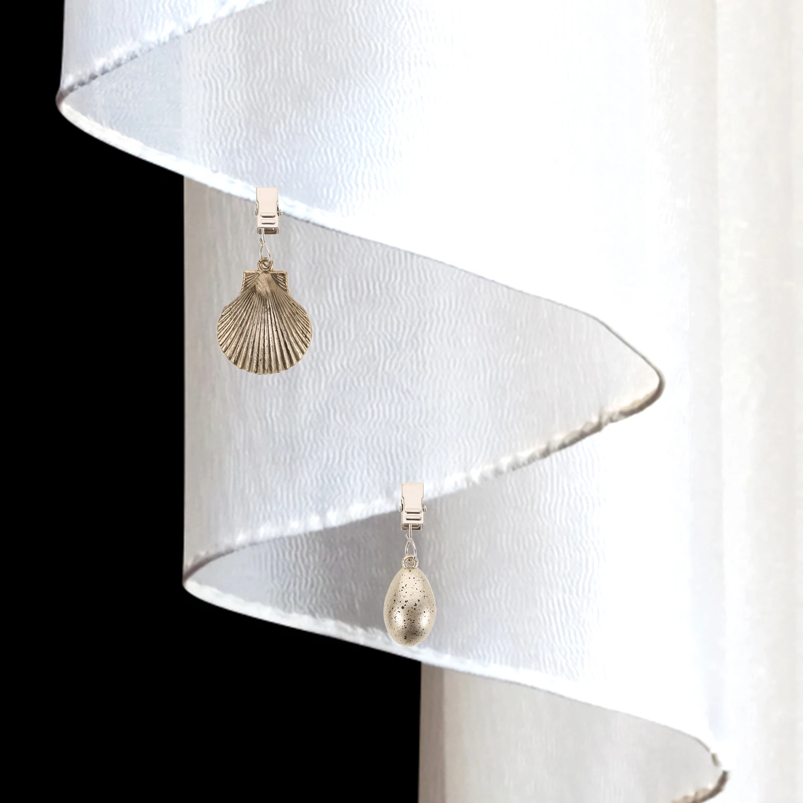 

4Pcs Shell Tablecloth Weights Decorative Clips Table Cover Holders Compact Reusable for Party Outdoor Camping Tablecloth Weights