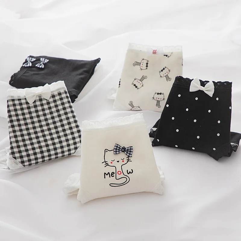 Japanese Simple Black and White Cat Print Cute Girl Underwear Ladies Cotton Crotch Bag Hip Mid Waist Student Briefs