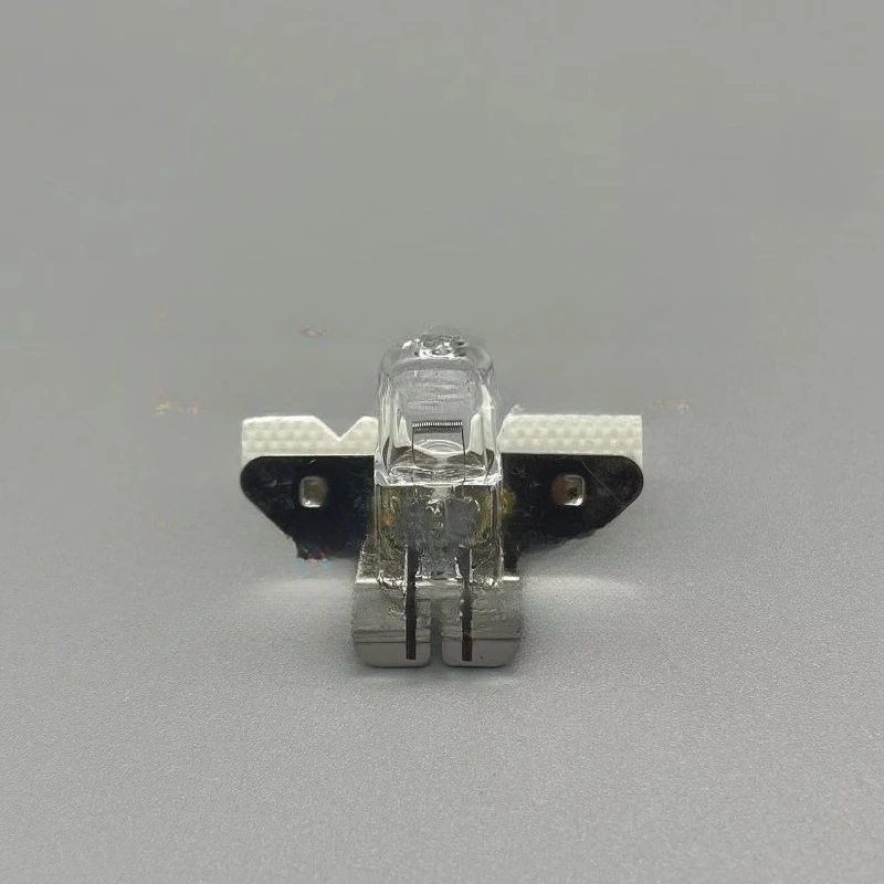11Jena Analytik 820-60267-P  50 250  200 210 Plus Spectrophotometer Halogen lamp Tungsten lamp