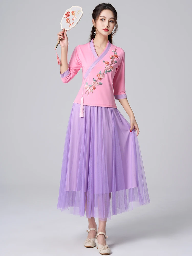 Set di costumi da ballo quadrati ricamati Ele, completo da performance di danza classica a metà manica da donna, comodo tessuto di seta di latte