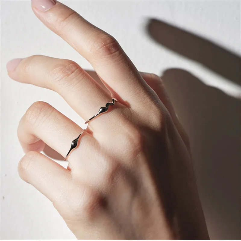 925 Sterling Silver Electroplated 18K Gold Simple Wave Geometric Ring for Women Versatile Temperament Jewelry