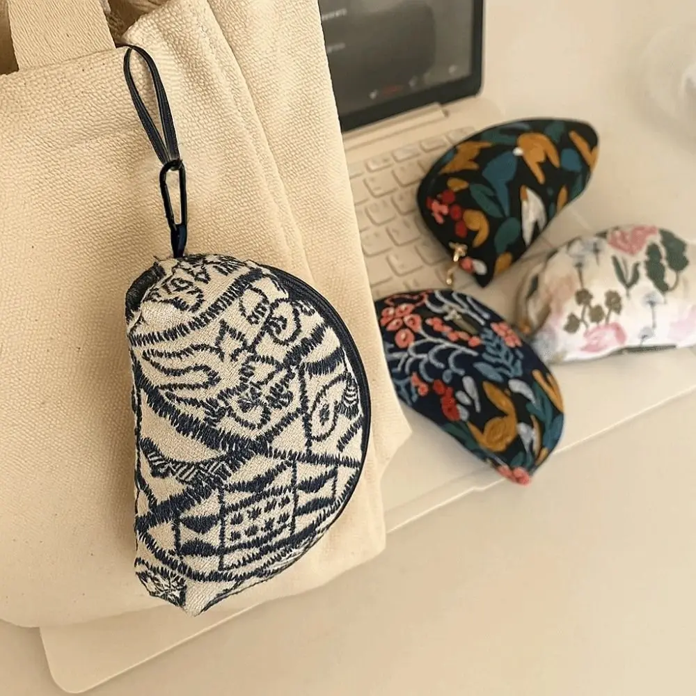 

Practical Cute Embroidery Storage Bag Cotton Linen Flower Earphone Bag Zipper Pouch Keychain Small Cosmetic Bag Travel