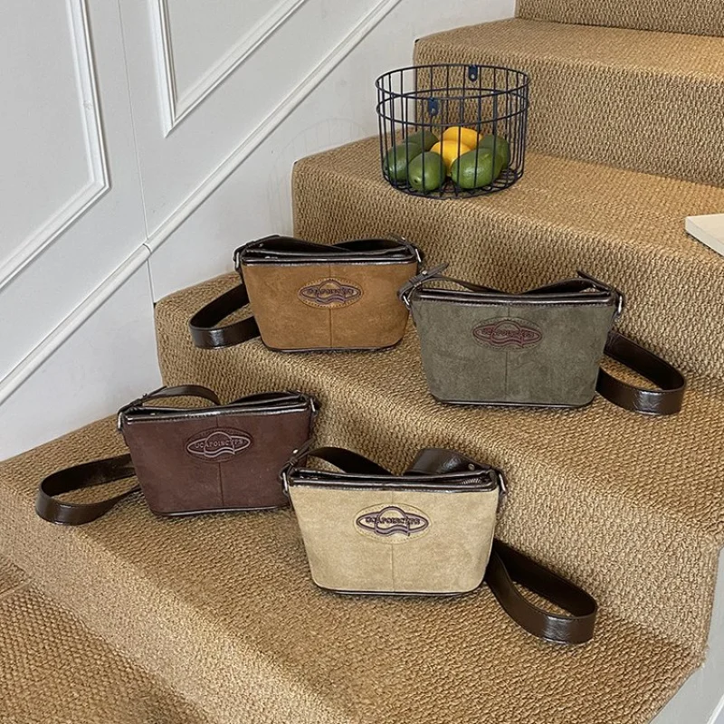 

Атласный бархат, новинка 2024, женская роскошная брендовая кожаная большая сумка, известный дизайнер, винтажная популярная классика ​