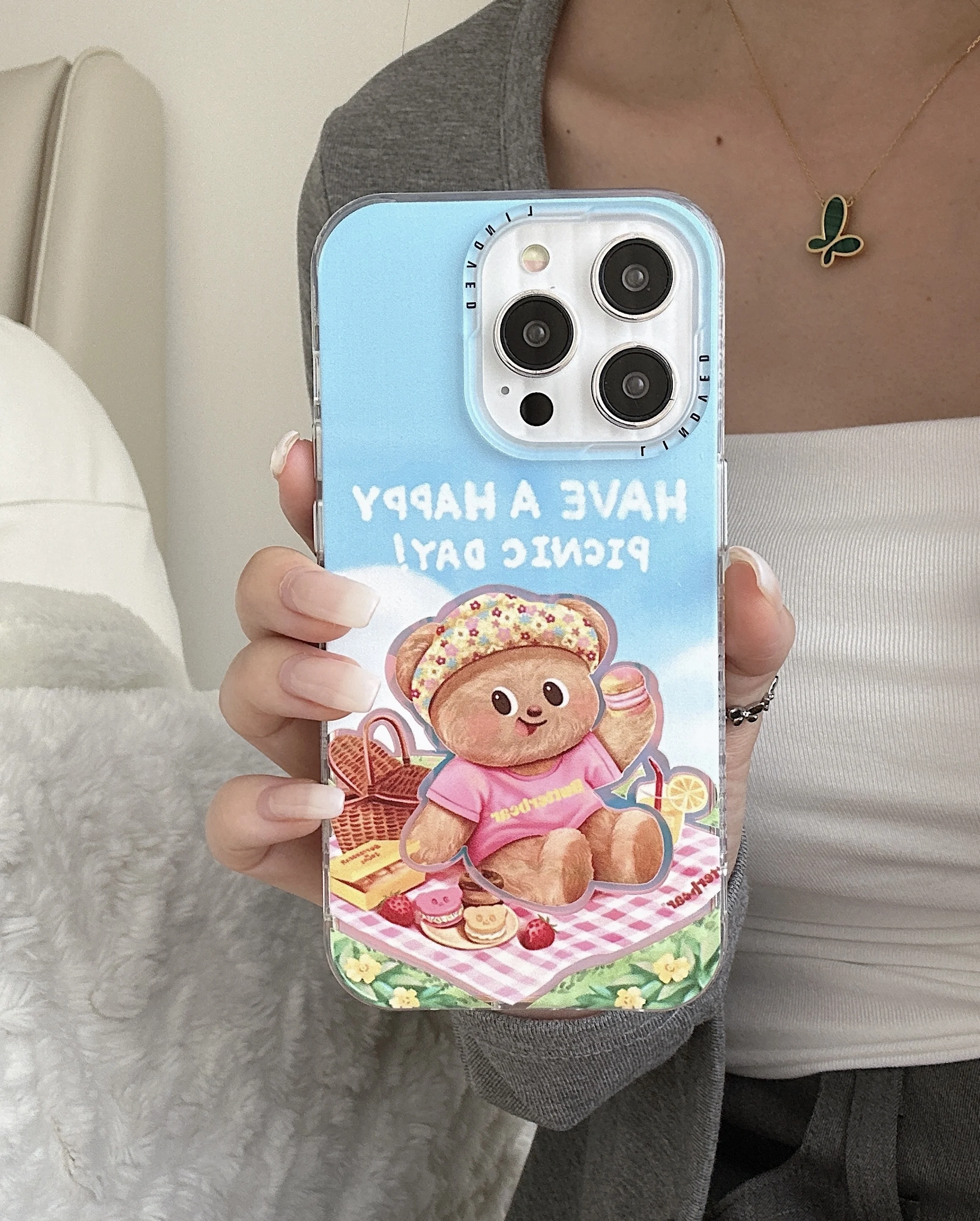 Japan Korean Cartoon Picnic Bear Phone Case for iPhone 15 14 13 Pro Max 12 Pro Plus Back Cover