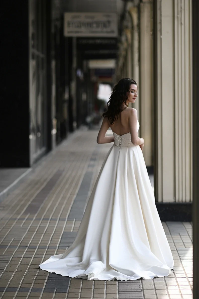 Vestidos de casamento de cetim Flavinke-A-line para mulheres, vestidos de noiva elegantes, fenda lateral, roupão deslumbrante para casamento