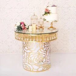 Luxury Rose Pattern Hanging Crystal New Design Round Gold Cake Table